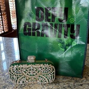 Luxurious Flower Clutch Bag 🩷💚